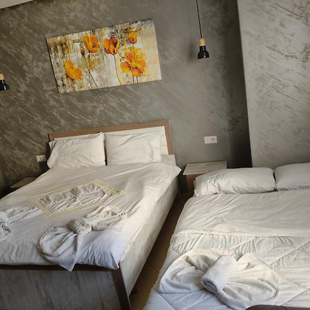 Ajilin Hotel Rooms Κορυτσά Δωμάτιο φωτογραφία