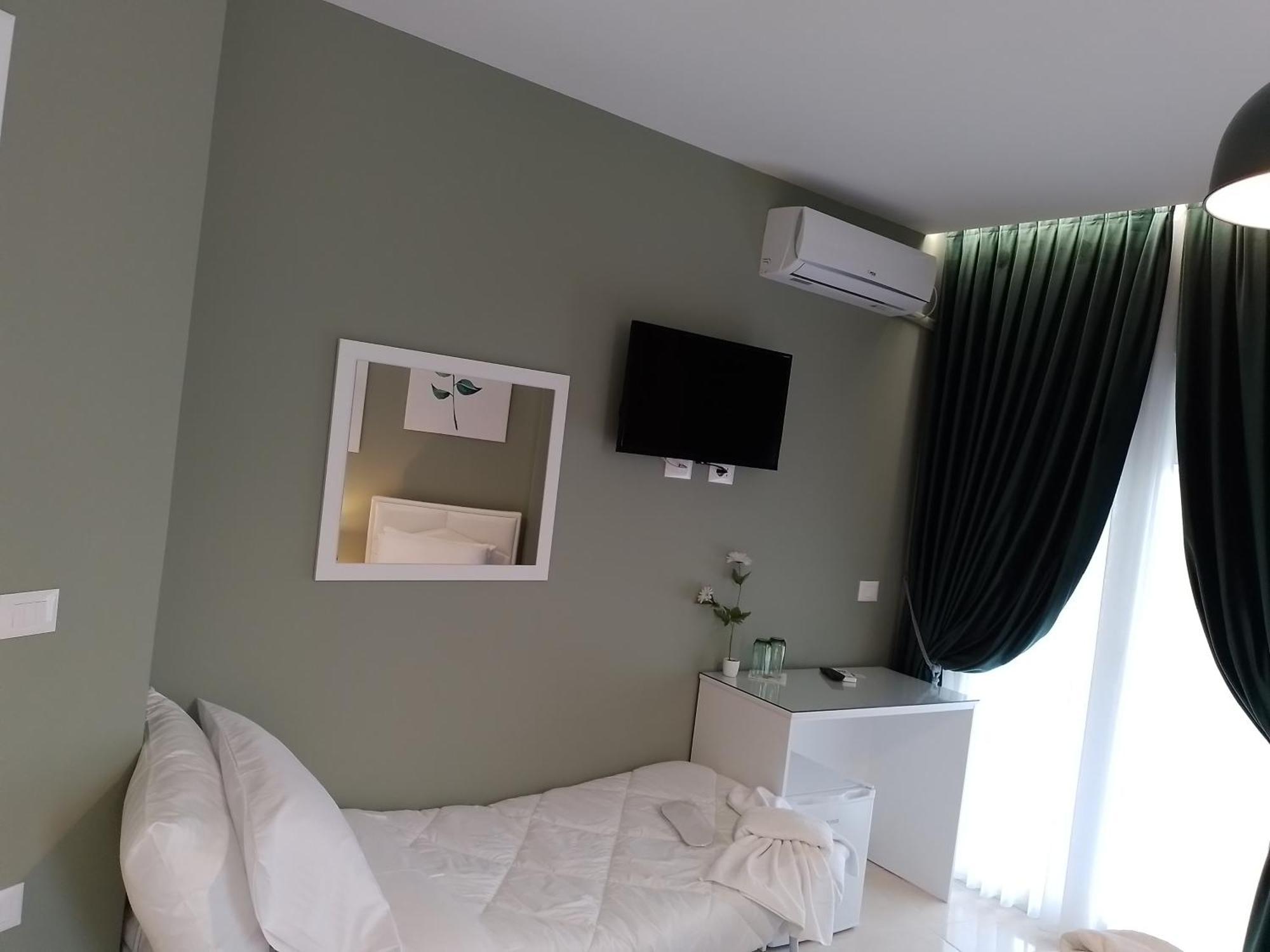 Ajilin Hotel Rooms Κορυτσά Δωμάτιο φωτογραφία