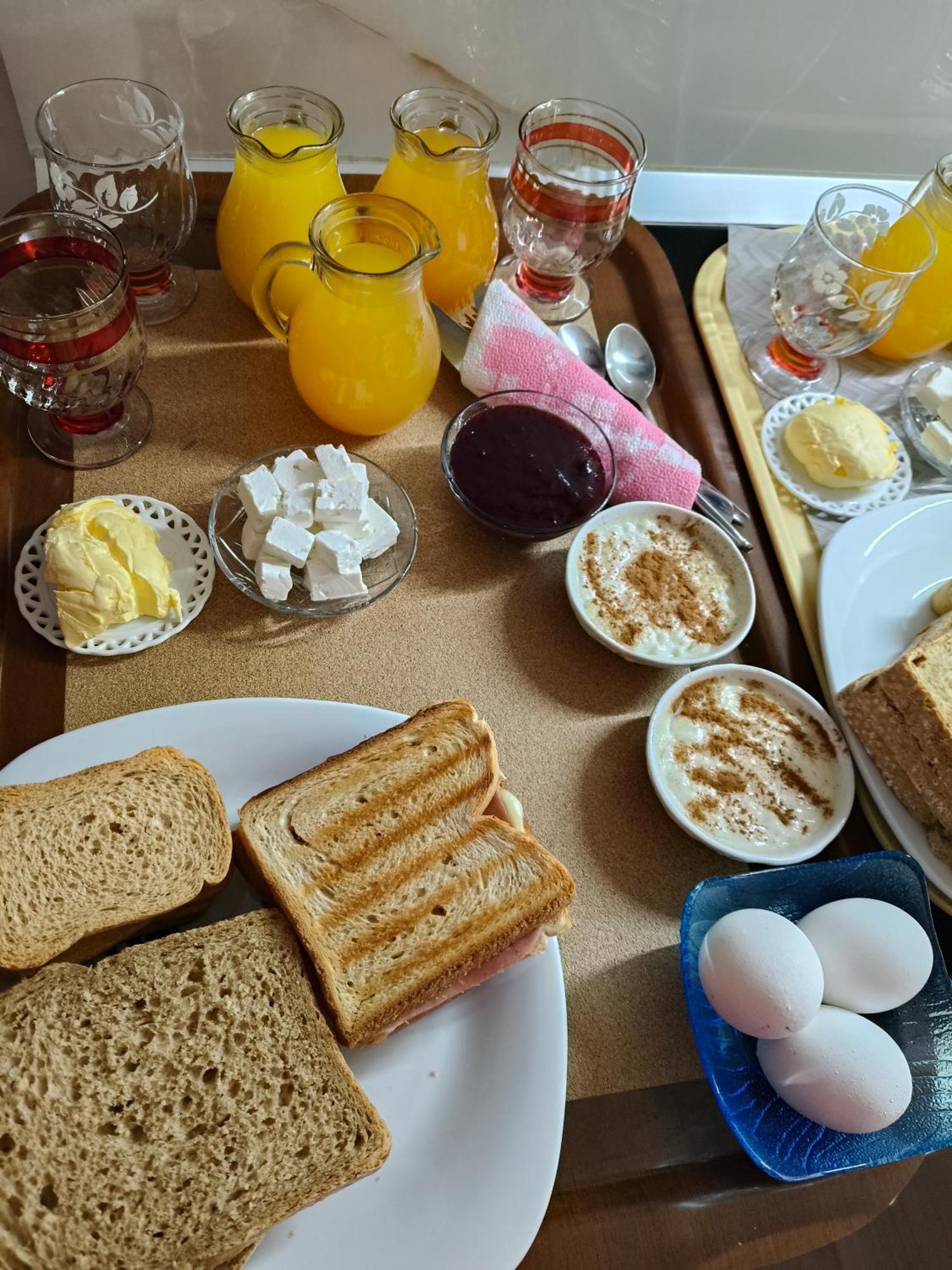 Ajilin Hotel Rooms Κορυτσά Εξωτερικό φωτογραφία