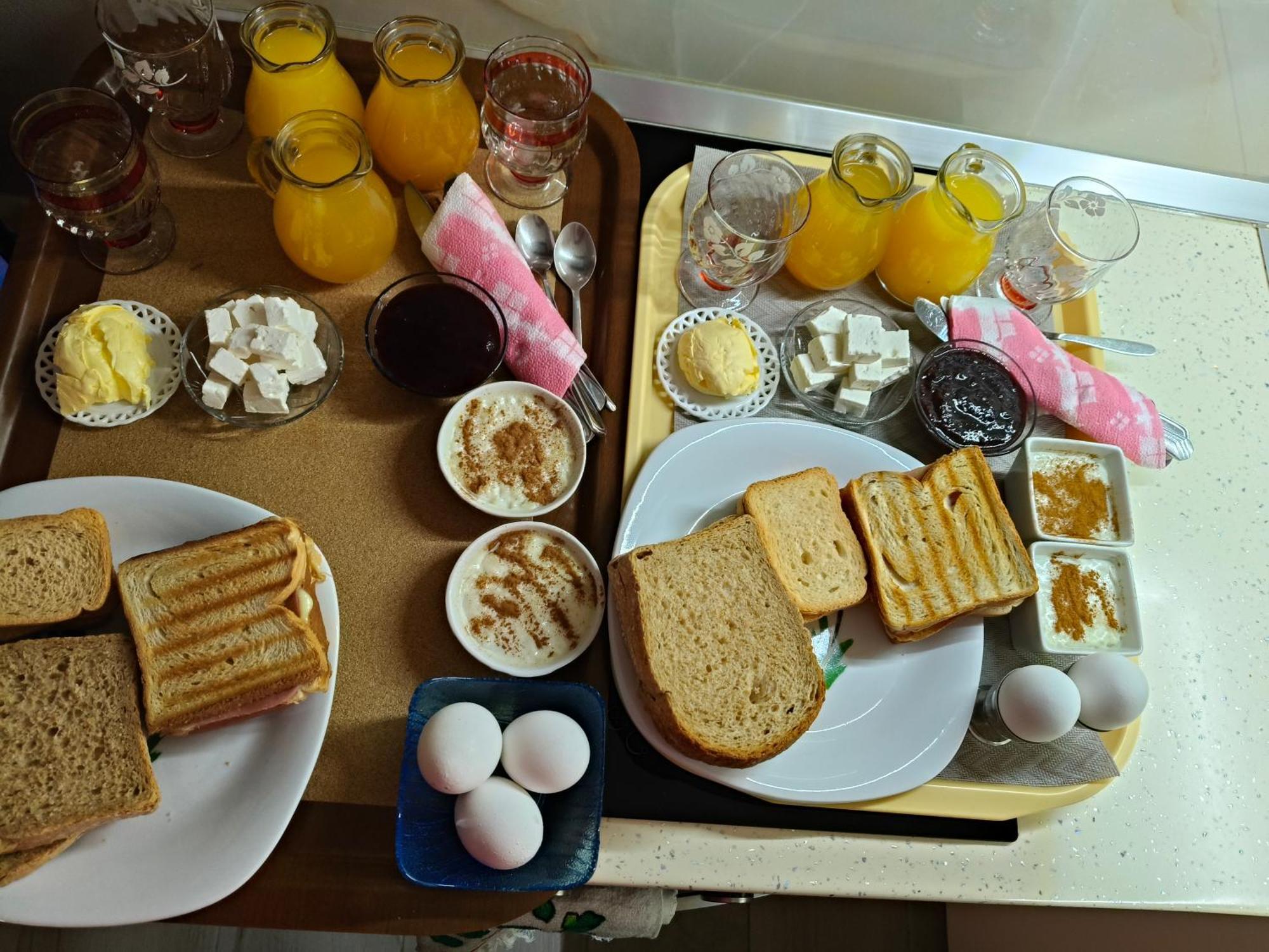 Ajilin Hotel Rooms Κορυτσά Εξωτερικό φωτογραφία